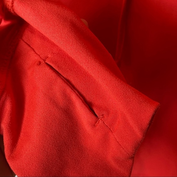 REEBOK performance long sleeve top with hood. Small - Picture 4 of 6